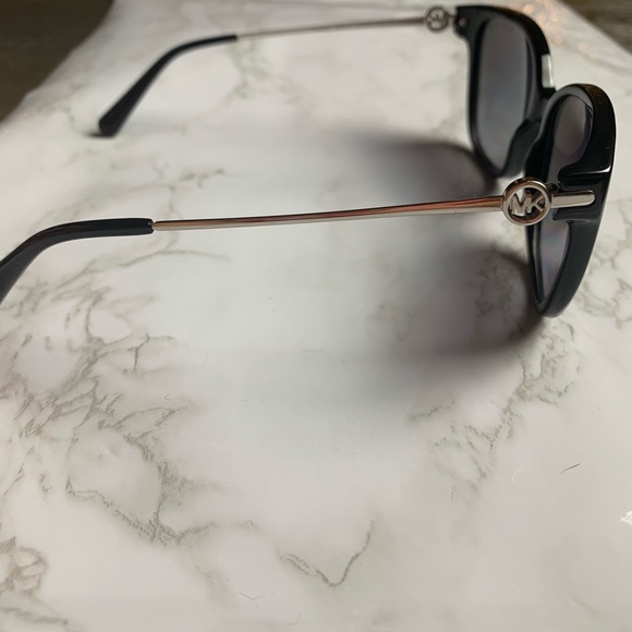 Michael Kors MARRAKESH sunglasses, MK6006 - Picture 4 of 8